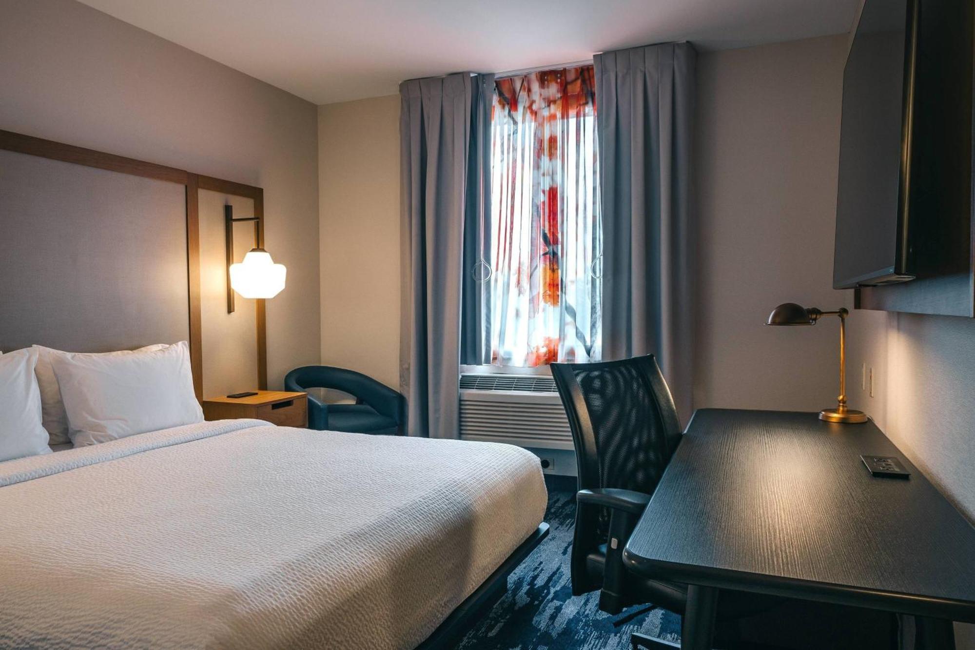 Fairfield Inn By Marriott New York Laguardia Airport/Astoria Exteriér fotografie